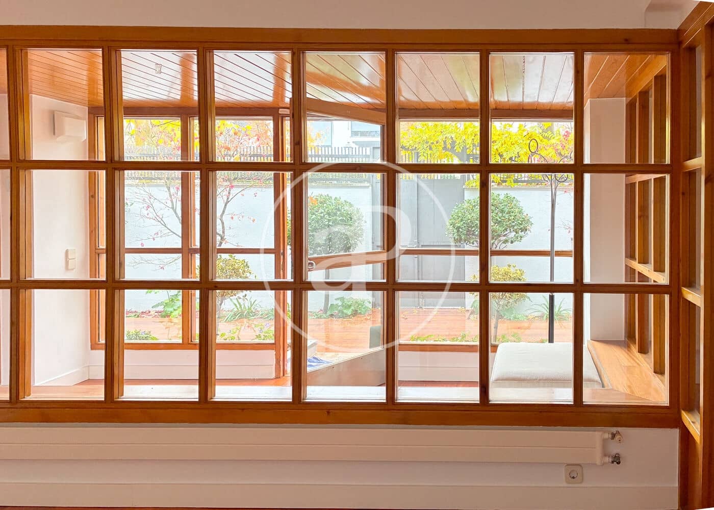 5 soveværelse Villa til leje i Madrid by - € 7.500 (Ref: 9036973)