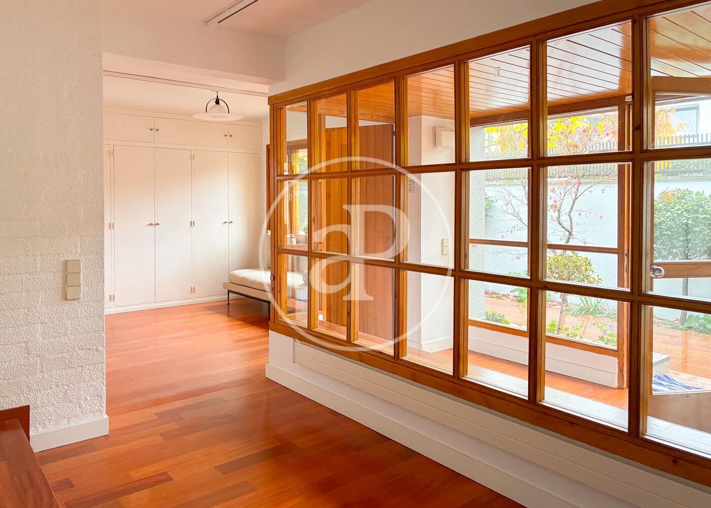 5 soveværelse Villa til leje i Madrid by - € 7.500 (Ref: 9036973)