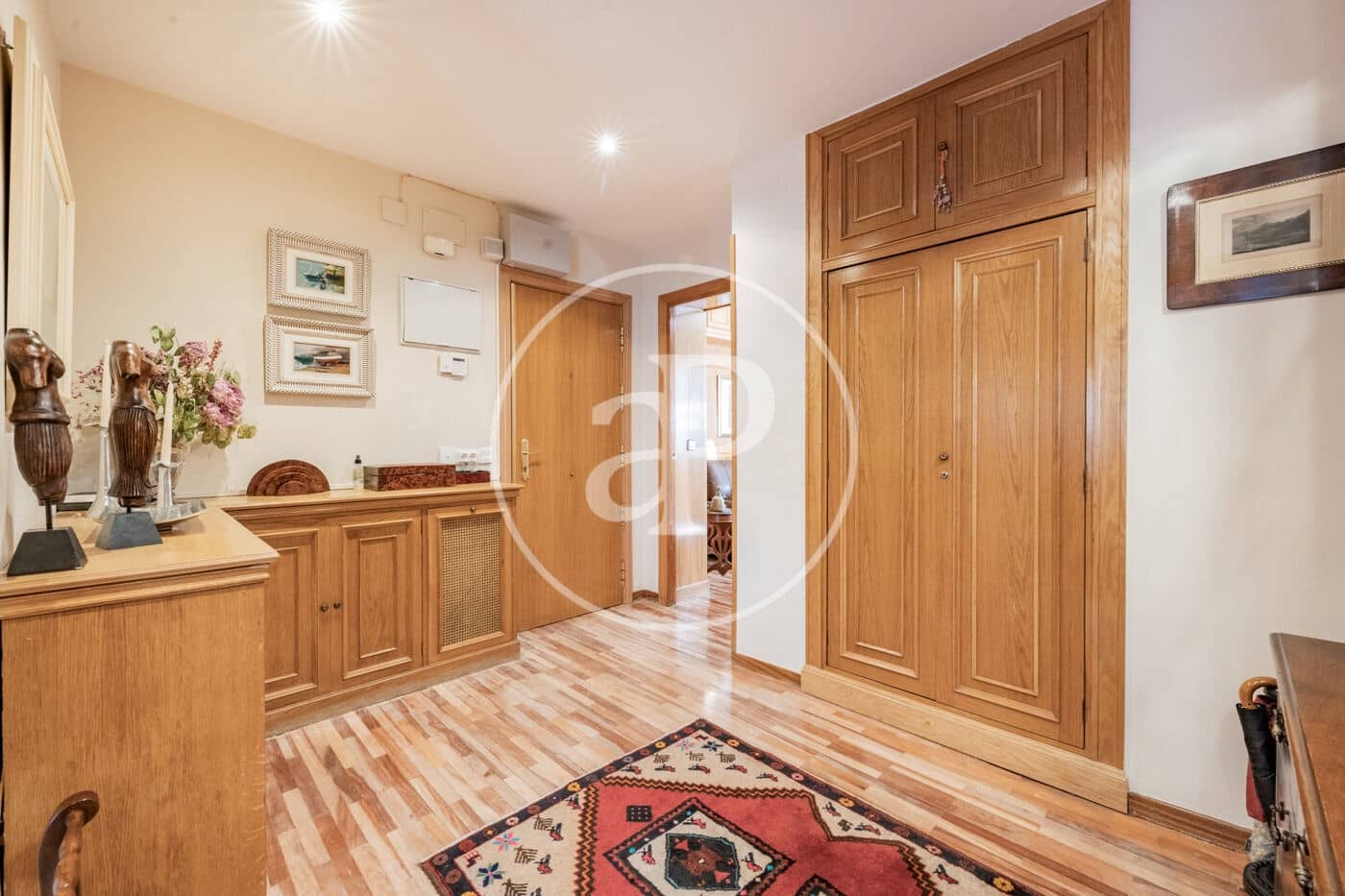 5 soveværelse Lejlighed til salg i Madrid by - € 2.300.000 (Ref: 9042549)