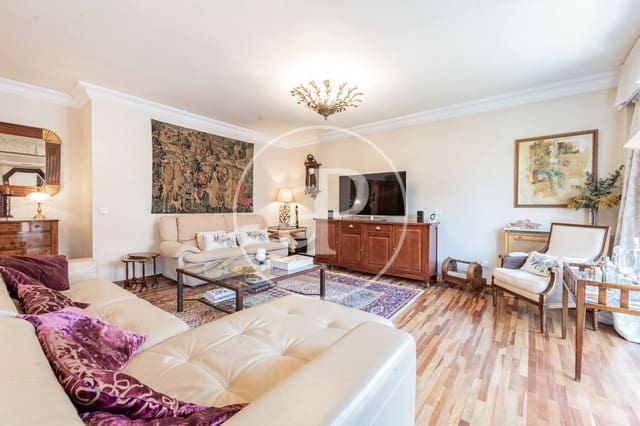 5 bedroom Apartment for sale in Ciudad Jardín, Madrid city - € 2,300,000 (Ref: 9042549)