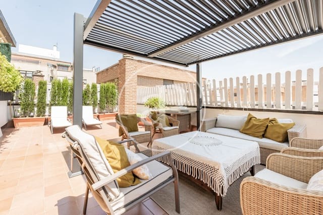 5 bedroom Apartment for sale in Ciudad Jardín, Madrid city - € 2,300,000 (Ref: 9042549)