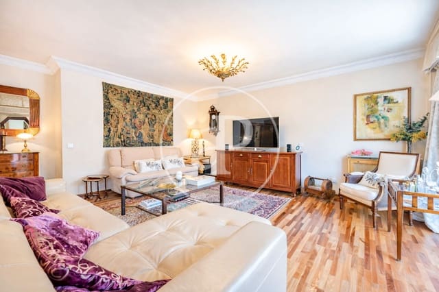 5 makuuhuone Huoneisto myytävänä paikassa Ciudad Jardín, Madrid kaupunki - 2 299 000 € (Ref: 9042549)