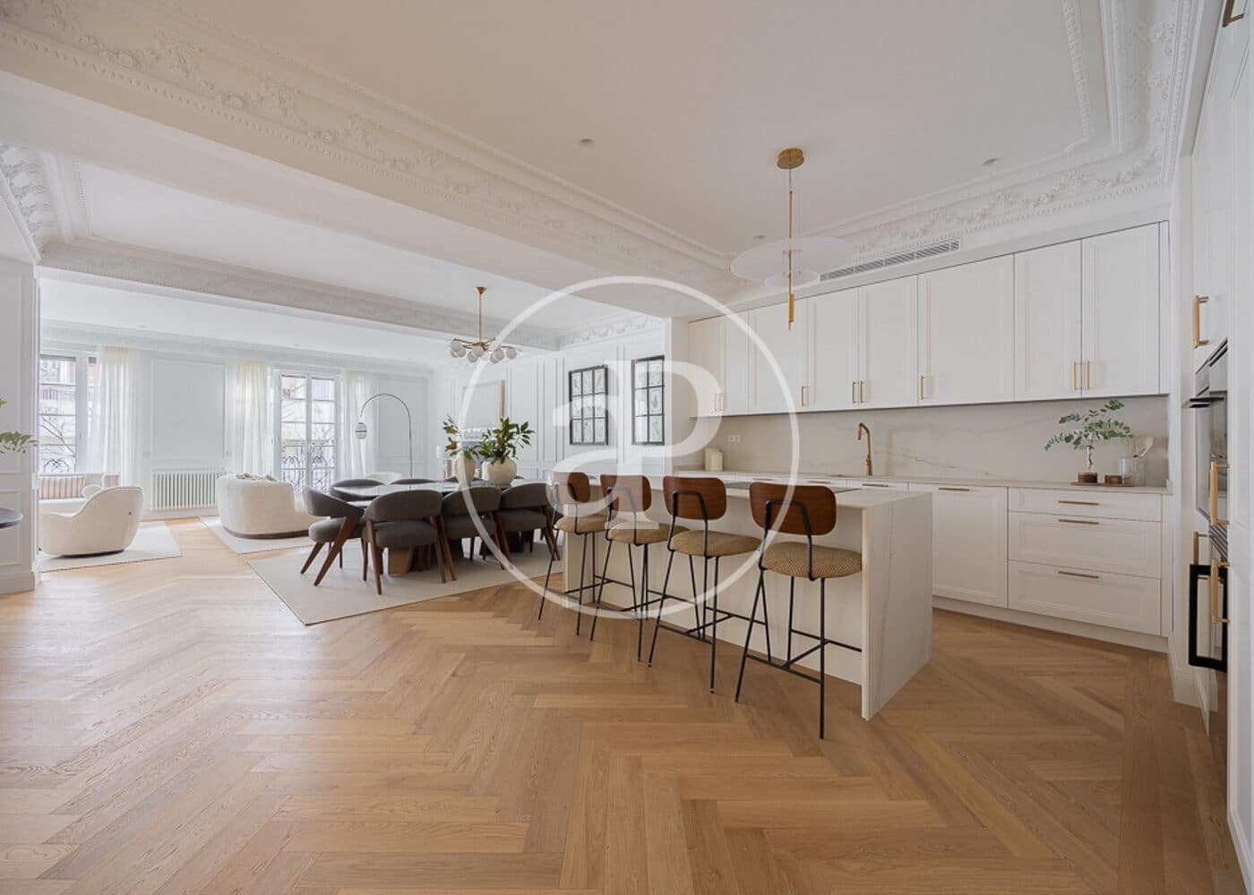 4 bedroom Apartment for sale in Madrid city - € 3,900,000 (Ref: 9042550)