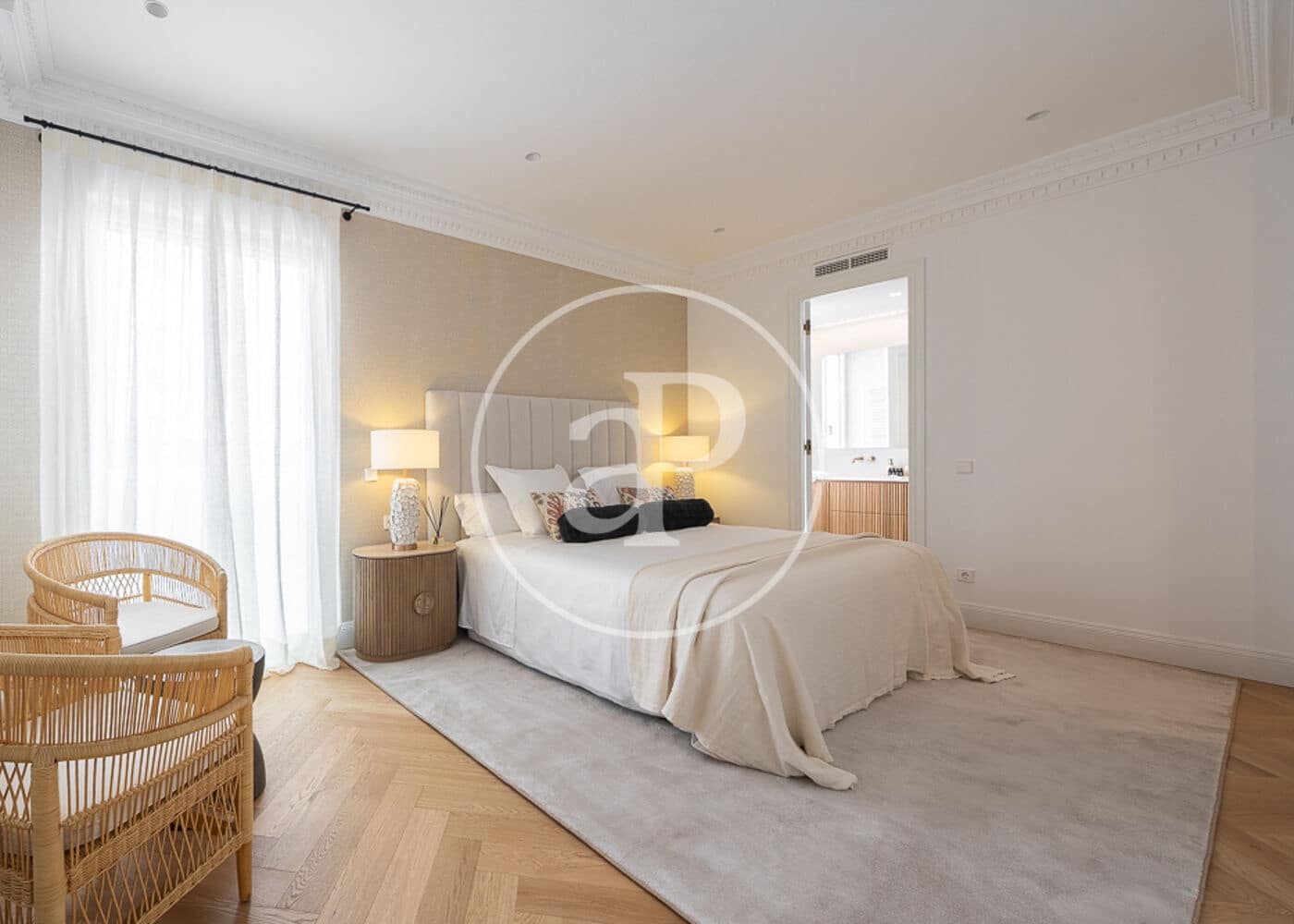 4 bedroom Apartment for sale in Madrid city - € 3,900,000 (Ref: 9042550)