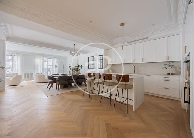 4 bedroom Apartment for sale in Castellana, Madrid city - € 3,900,000 (Ref: 9042550)