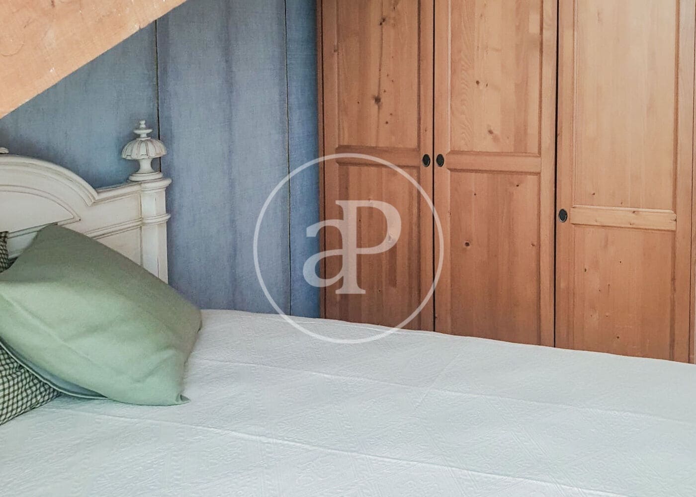 2 slaapkamer Appartement te huur in Madrid stad - € 2.400 (Ref: 9042551)