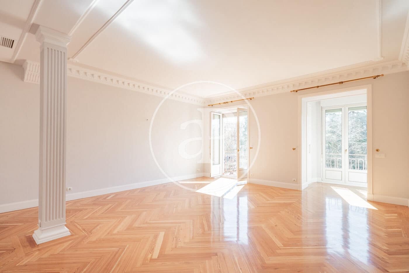 5 bedroom Apartment for rent in Madrid city - € 6,500 (Ref: 9042554)