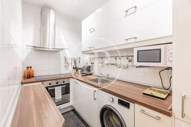 2 sovrum Lägenhet att hyra i Jerónimos, Madrid stad - 3 900 € (Ref: 9042555)