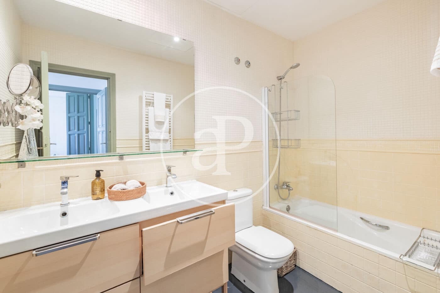 2 sovrum Lägenhet att hyra i Madrid stad - 3 900 € (Ref: 9042555)