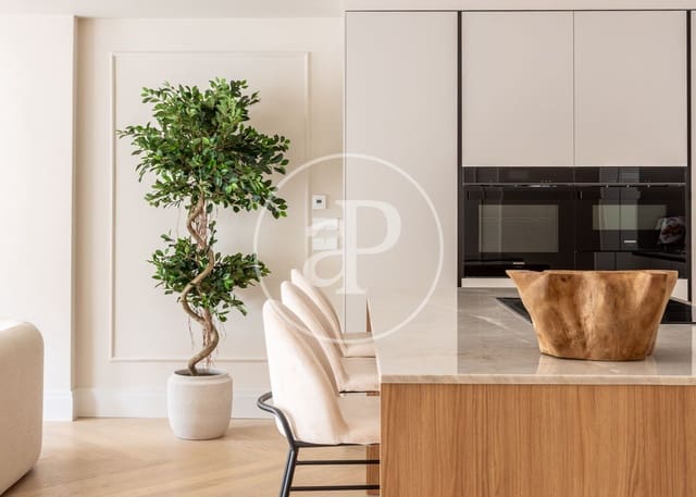 3 soverom Leilighet til salgs i Castellana, Madrid by - € 3 350 000 (Ref: 9049124)