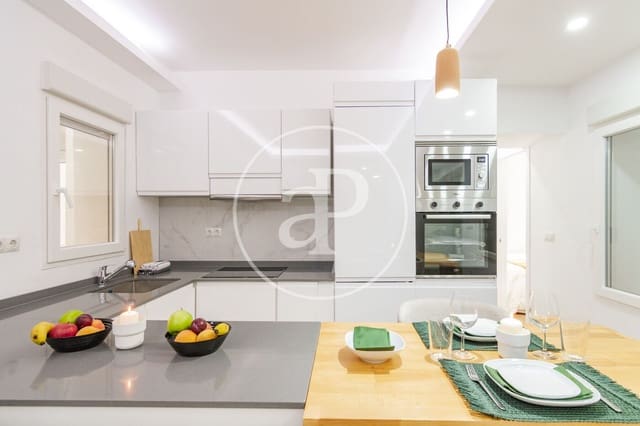 2 bedroom Apartment for sale in Fuente del Berro, Madrid city - € 510,000 (Ref: 9051346)