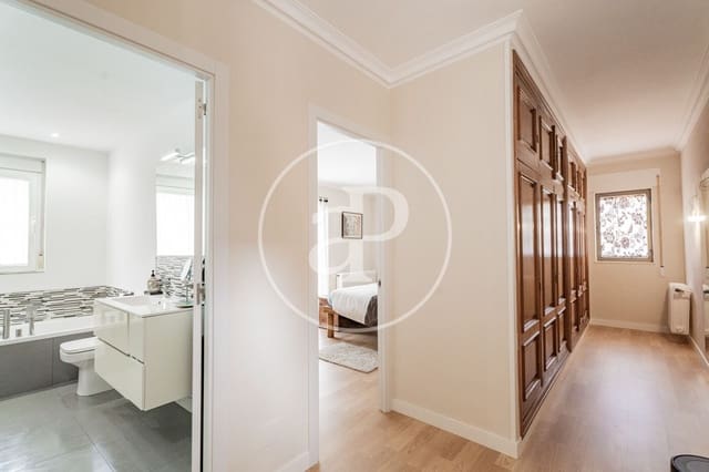 6 makuuhuone Huvila myytävänä paikassa Boadilla del Monte mukana uima-altaan - 1 350 000 € (Ref: 9051347)