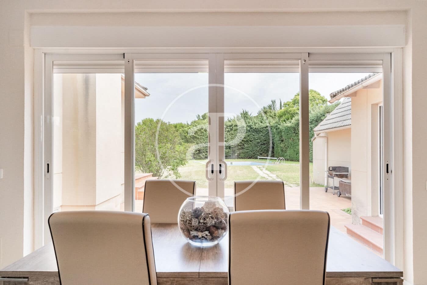 6 soveværelse Villa til salg i Boadilla del Monte med swimmingpool - € 1.350.000 (Ref: 9051347)