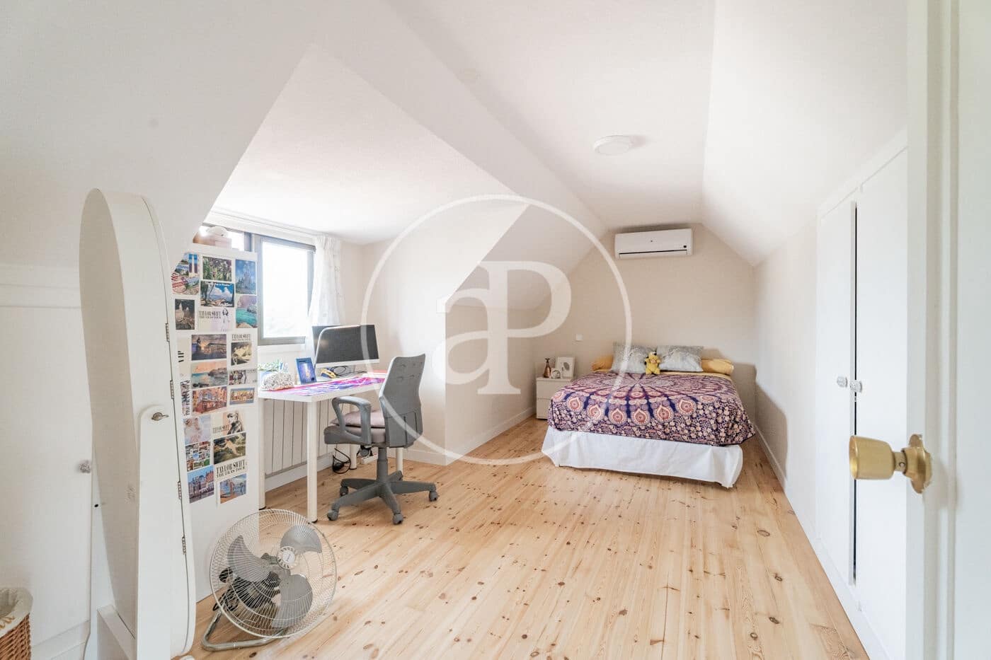 6 soveværelse Villa til salg i Boadilla del Monte med swimmingpool - € 1.350.000 (Ref: 9051347)