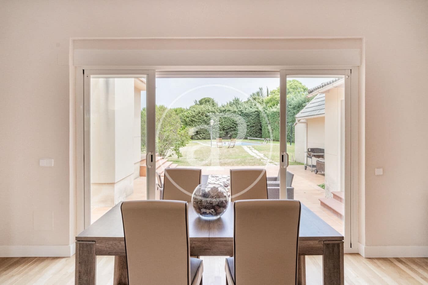 6 soveværelse Villa til salg i Boadilla del Monte med swimmingpool - € 1.350.000 (Ref: 9051347)