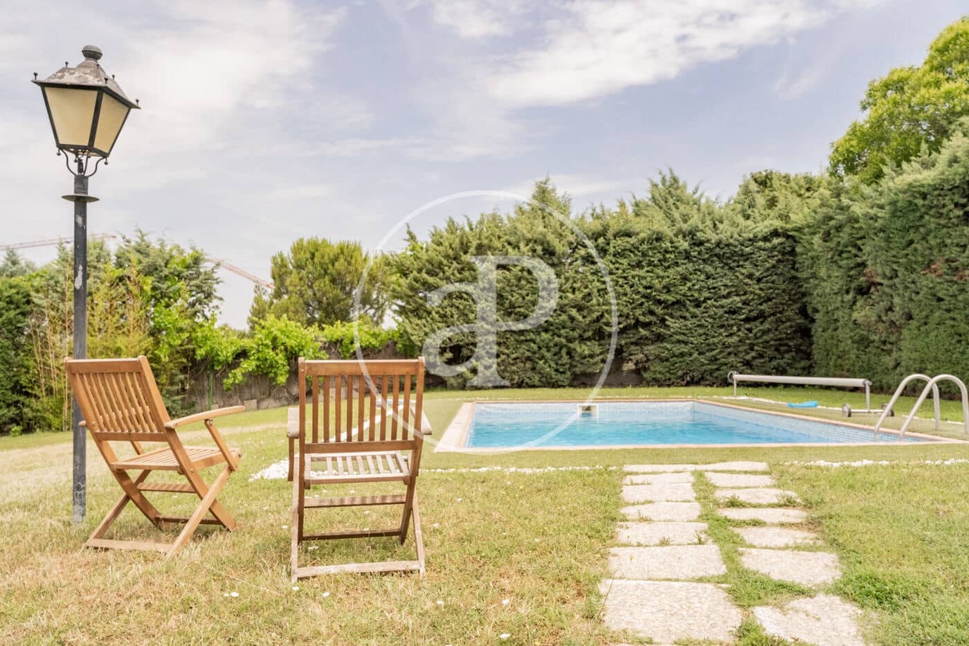 6 soveværelse Villa til salg i Boadilla del Monte med swimmingpool - € 1.350.000 (Ref: 9051347)