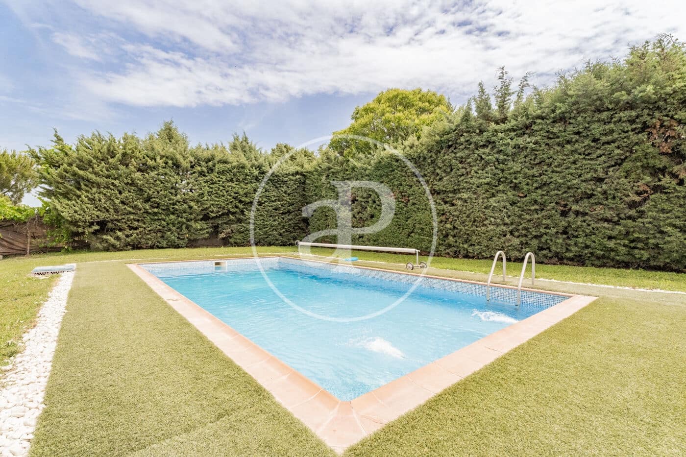 6 soveværelse Villa til salg i Boadilla del Monte med swimmingpool - € 1.350.000 (Ref: 9051347)
