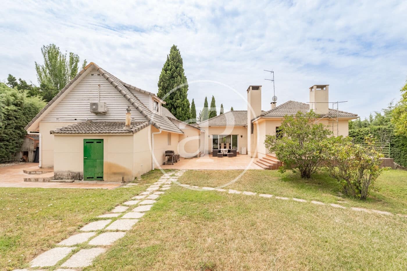 6 soveværelse Villa til salg i Boadilla del Monte med swimmingpool - € 1.350.000 (Ref: 9051347)