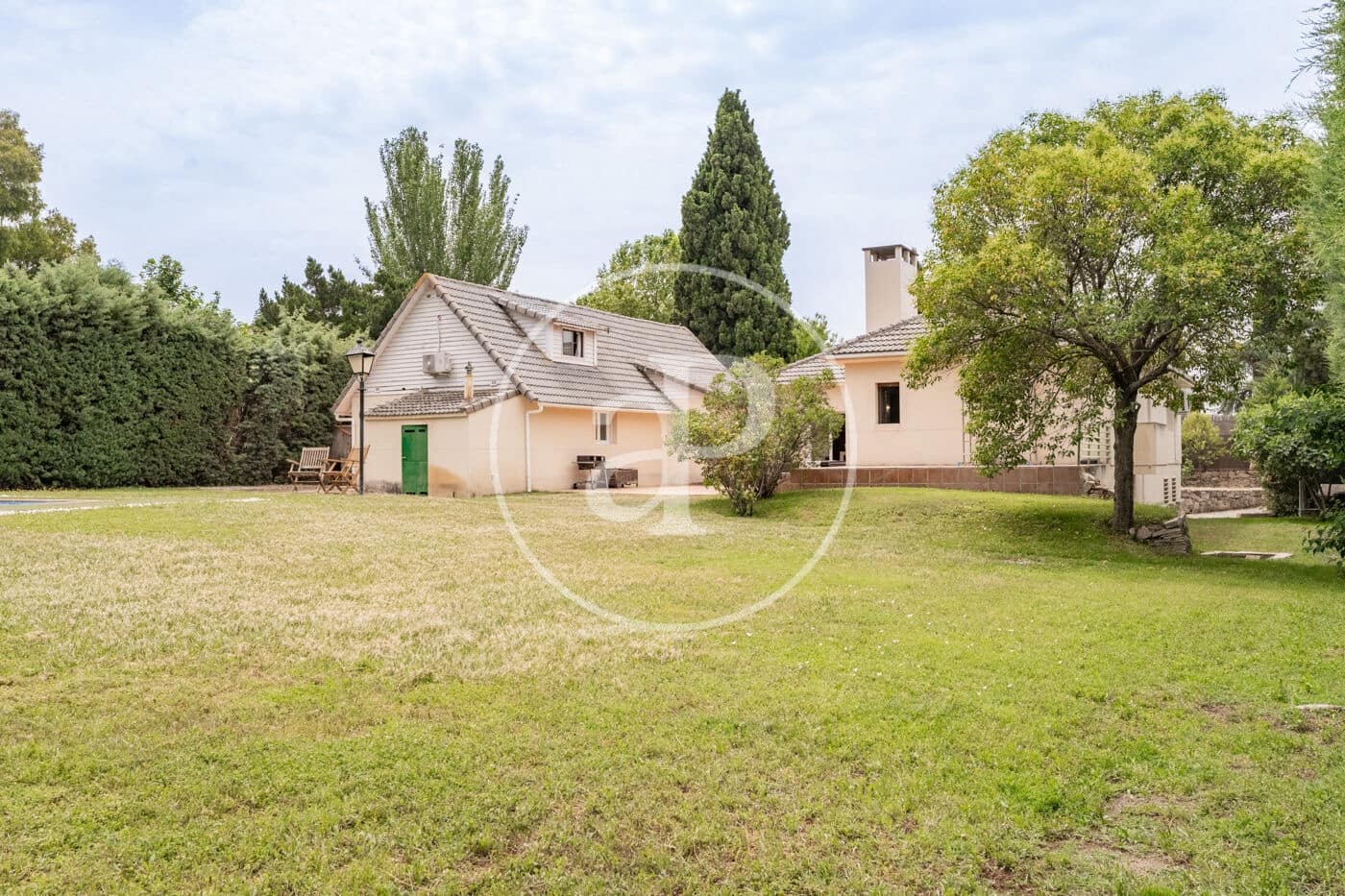 6 soveværelse Villa til salg i Boadilla del Monte med swimmingpool - € 1.350.000 (Ref: 9051347)