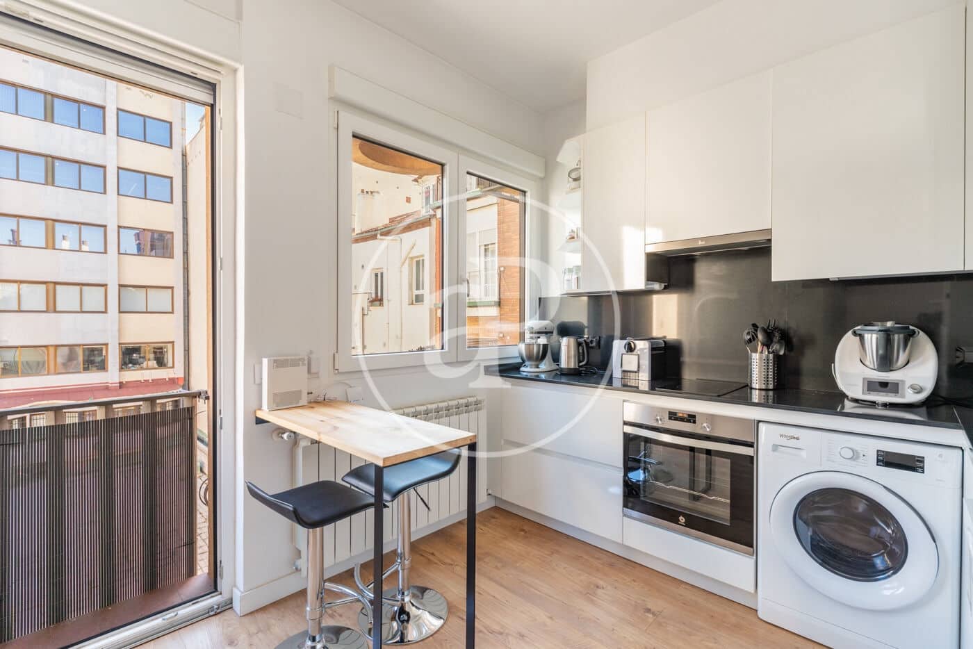 1 soveværelse Lejlighed til leje i Madrid by - € 1.400 (Ref: 9051353)