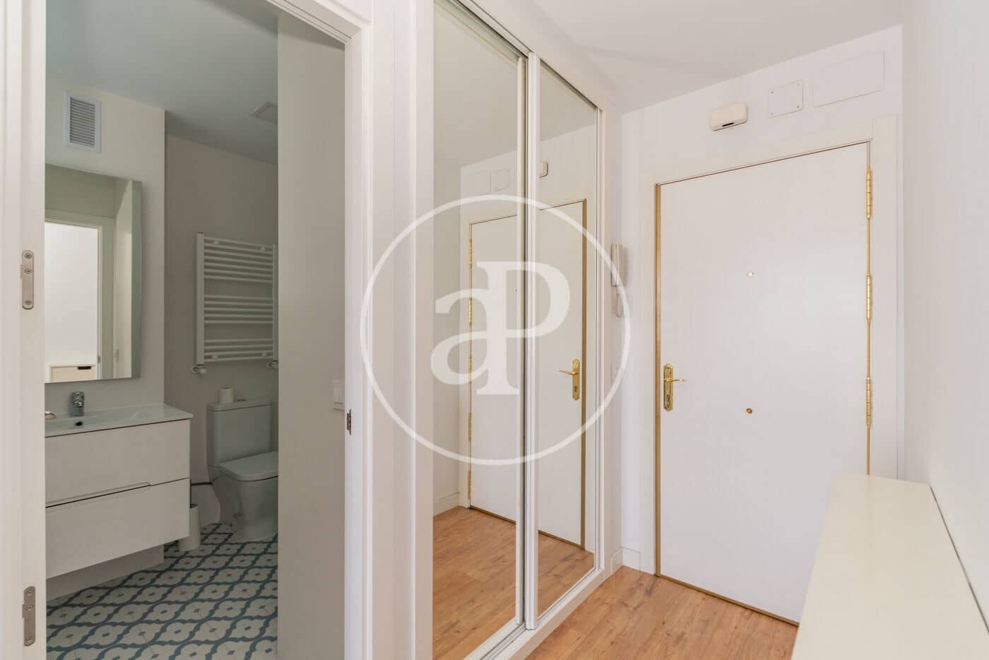 1 soveværelse Lejlighed til leje i Madrid by - € 1.400 (Ref: 9051353)