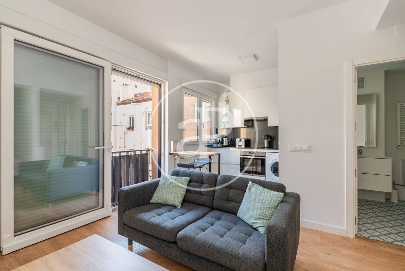 1 soveværelse Lejlighed til leje i Madrid by - € 1.400 (Ref: 9051353)