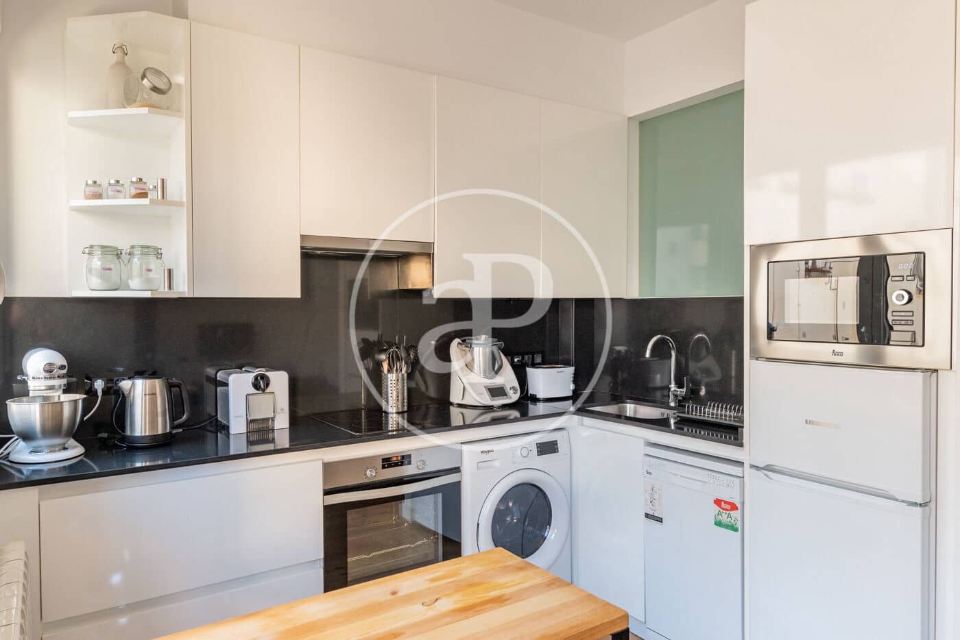 1 soveværelse Lejlighed til leje i Madrid by - € 1.400 (Ref: 9051353)