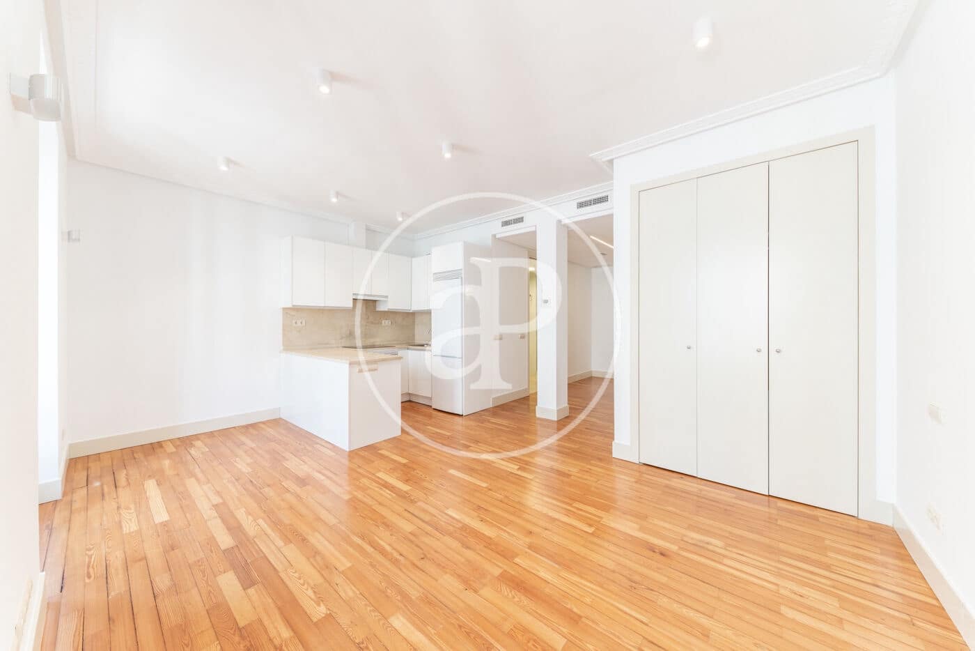 1 quarto Moradia para arrendar em Madrid cidade - 1 800 € (Ref: 9057871)