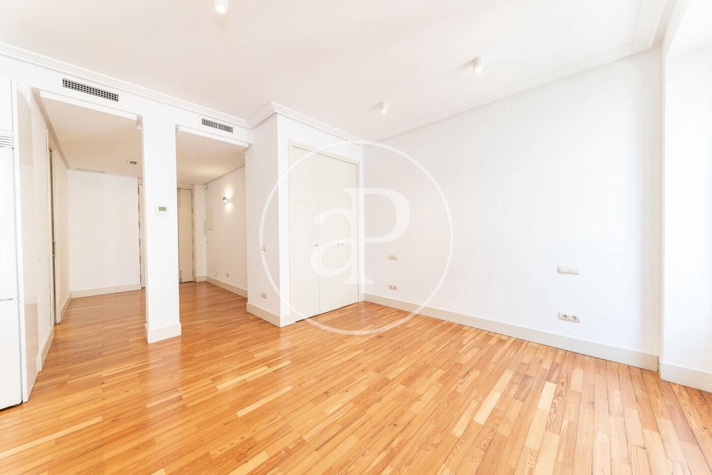 1 quarto Moradia para arrendar em Madrid cidade - 1 800 € (Ref: 9057871)