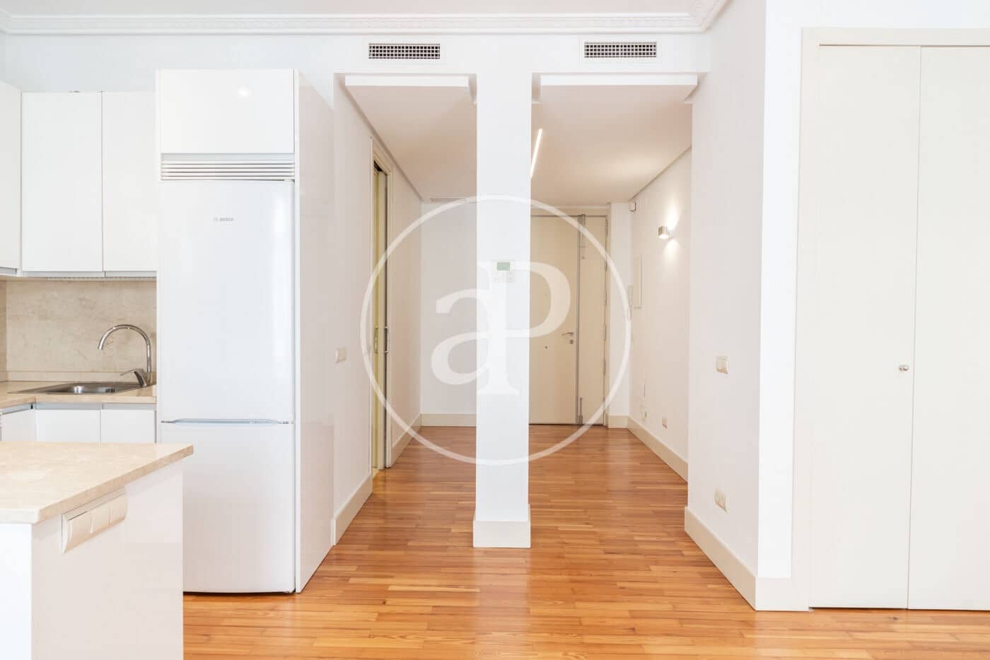 1 quarto Moradia para arrendar em Madrid cidade - 1 800 € (Ref: 9057871)