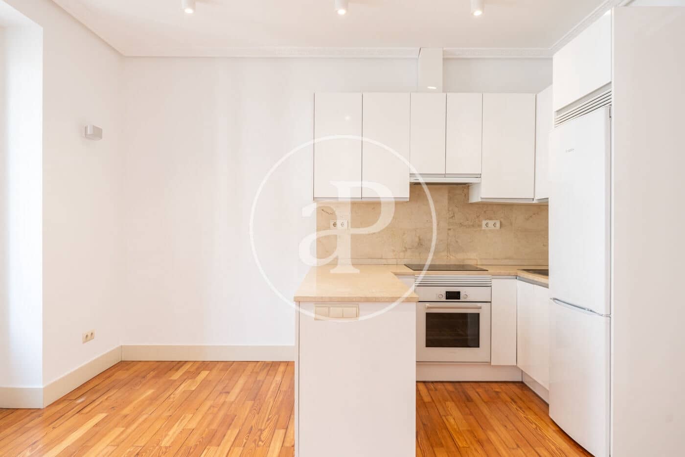 1 quarto Moradia para arrendar em Madrid cidade - 1 800 € (Ref: 9057871)