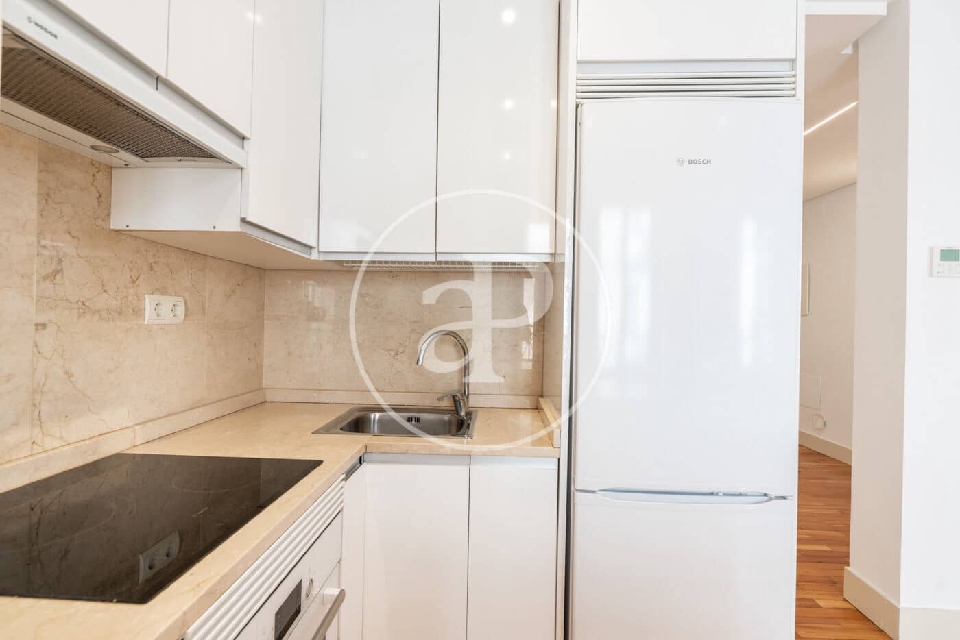 1 quarto Moradia para arrendar em Madrid cidade - 1 800 € (Ref: 9057871)