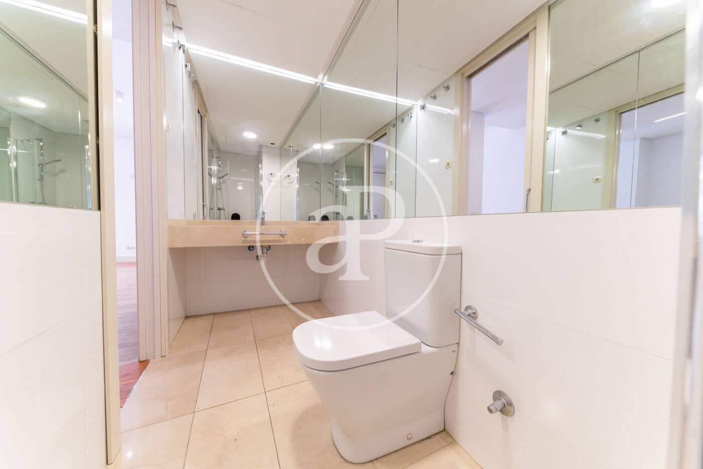 1 quarto Moradia para arrendar em Madrid cidade - 1 800 € (Ref: 9057871)