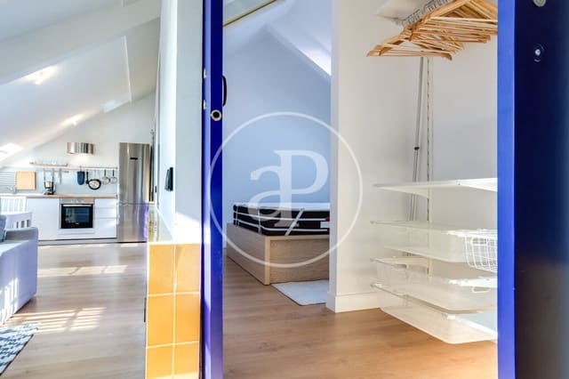 2 soveværelse Lejlighed til leje i Almagro, Madrid by - € 2.300 (Ref: 9057876)