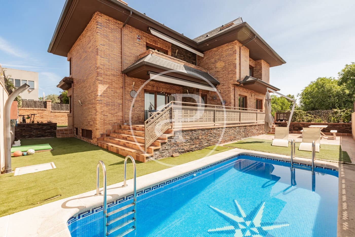 6 soveværelse Villa til salg i Pozuelo de Alarcon med swimmingpool - € 1.700.000 (Ref: 9057881)