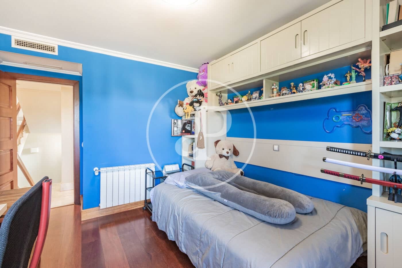 6 bedroom Villa for sale in Pozuelo de Alarcon with pool - € 1,700,000 (Ref: 9057881)