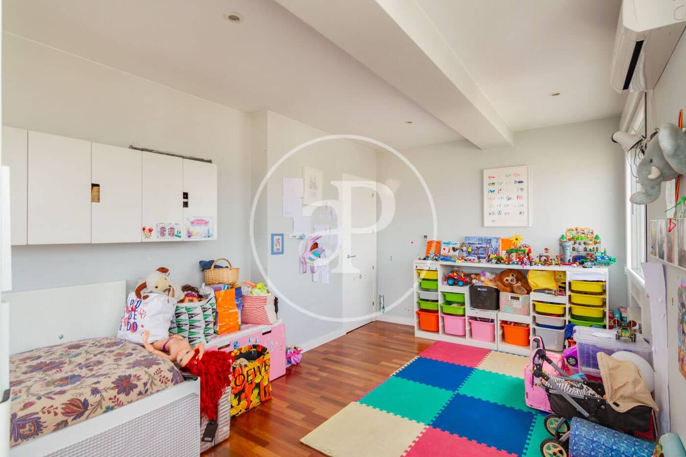 4 slaapkamer Appartement te koop in Madrid stad - € 1.800.000 (Ref: 9059757)