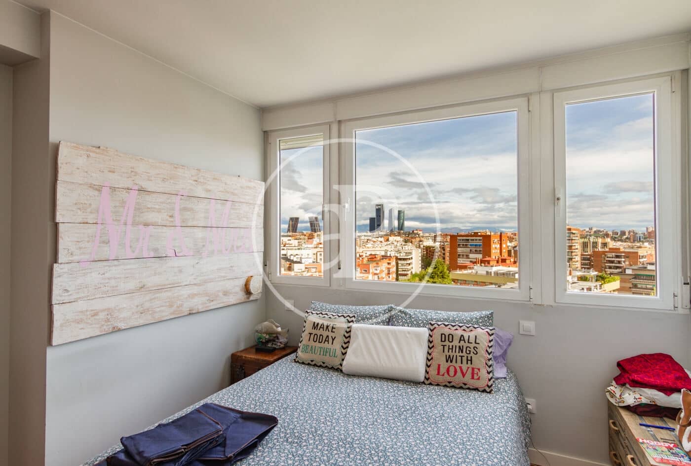 4 slaapkamer Appartement te koop in Madrid stad - € 1.800.000 (Ref: 9059757)