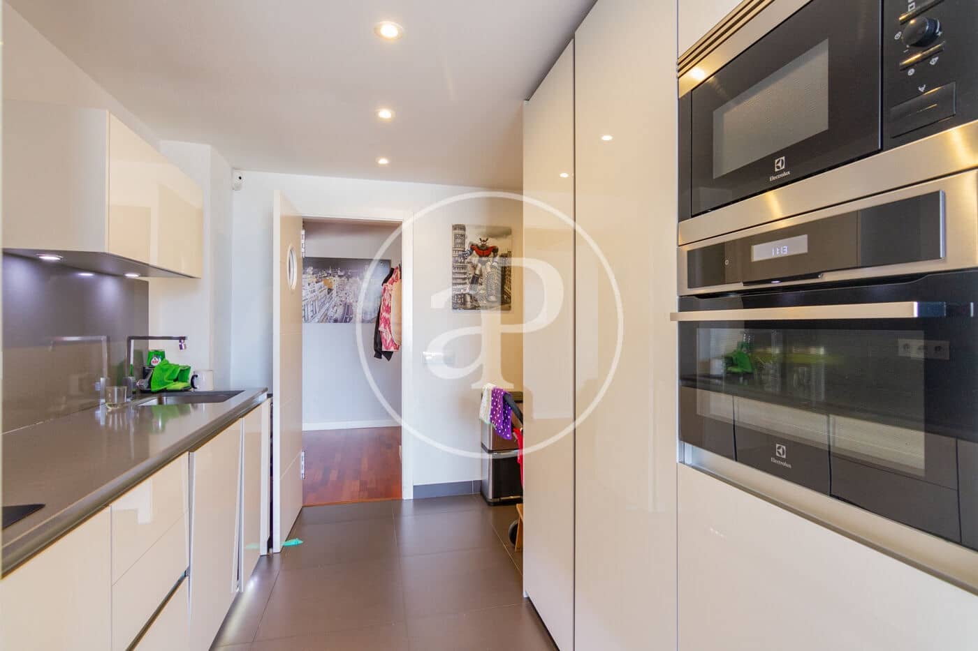 4 slaapkamer Appartement te koop in Madrid stad - € 1.800.000 (Ref: 9059757)