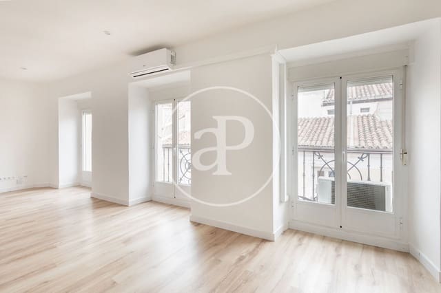 Appartement de 2 chambres à louer à Universidad, Madrid ville - 1 800 € (Ref: 9062642)
