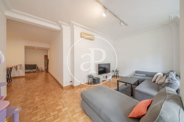 4 quarto Apartamento para arrendar em Castellana, Madrid cidade - 3 500 € (Ref: 9065479)