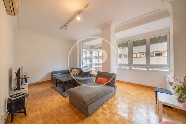 4 quarto Apartamento para arrendar em Castellana, Madrid cidade - 3 500 € (Ref: 9065479)