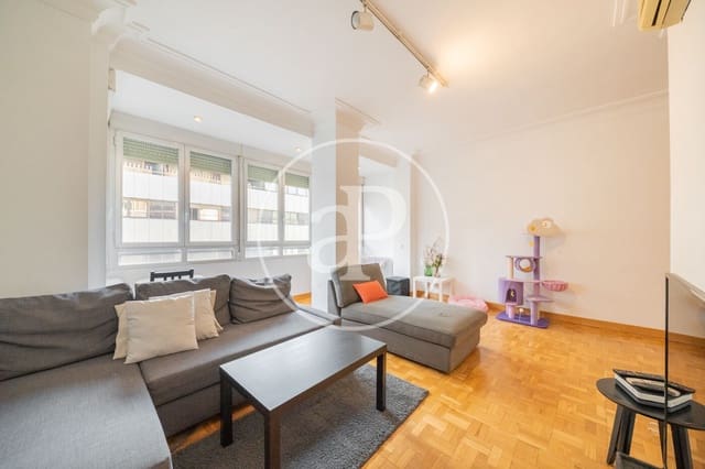 4 quarto Apartamento para arrendar em Castellana, Madrid cidade - 3 500 € (Ref: 9065479)