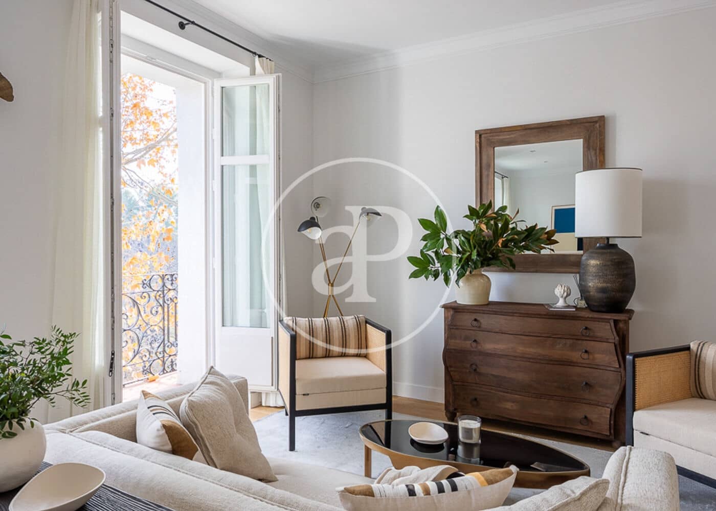 4 slaapkamer Appartement te huur in Madrid stad - € 18.500 (Ref: 9069074)