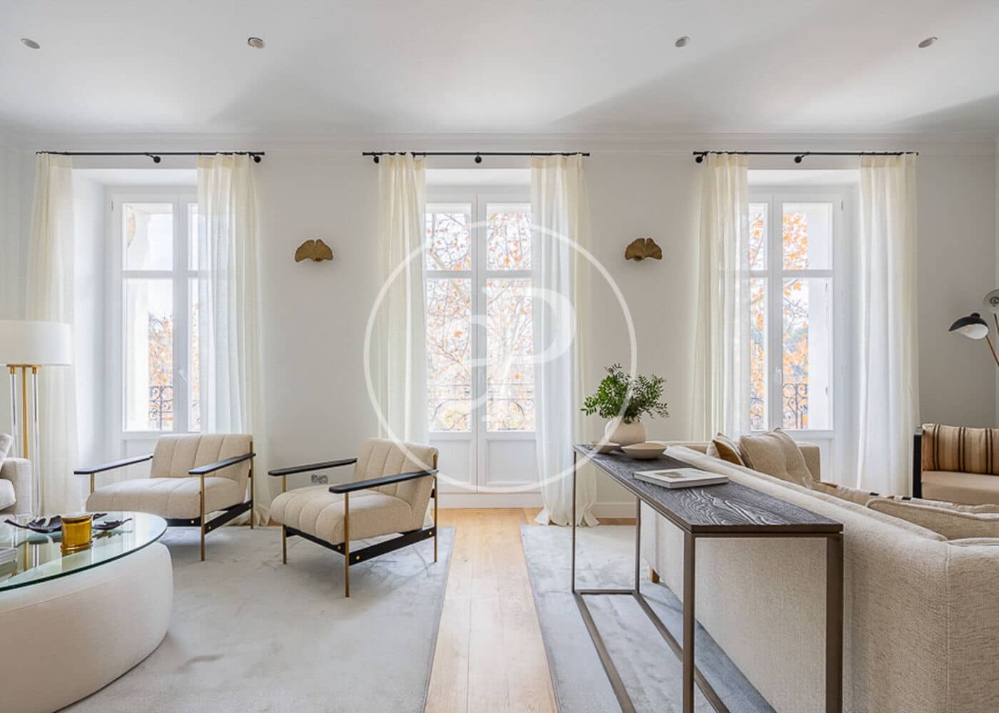 4 slaapkamer Appartement te huur in Madrid stad - € 18.500 (Ref: 9069074)