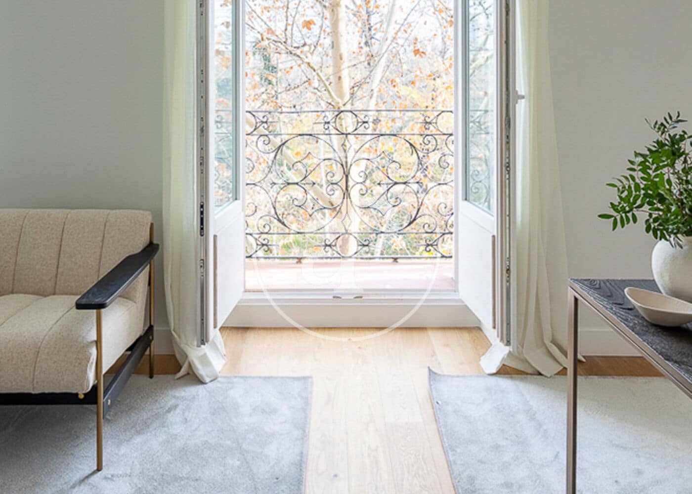 4 slaapkamer Appartement te huur in Madrid stad - € 18.500 (Ref: 9069074)