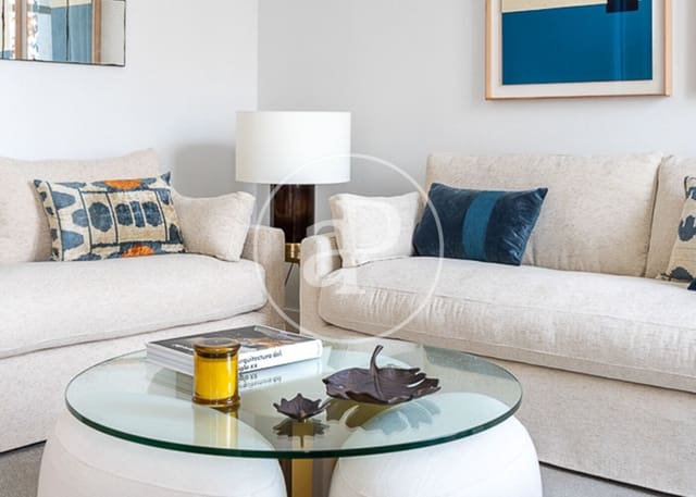 4 camera da letto Appartamento da affittare in Jerónimos, Madrid città - 18.500 € (Rif: 9069074)