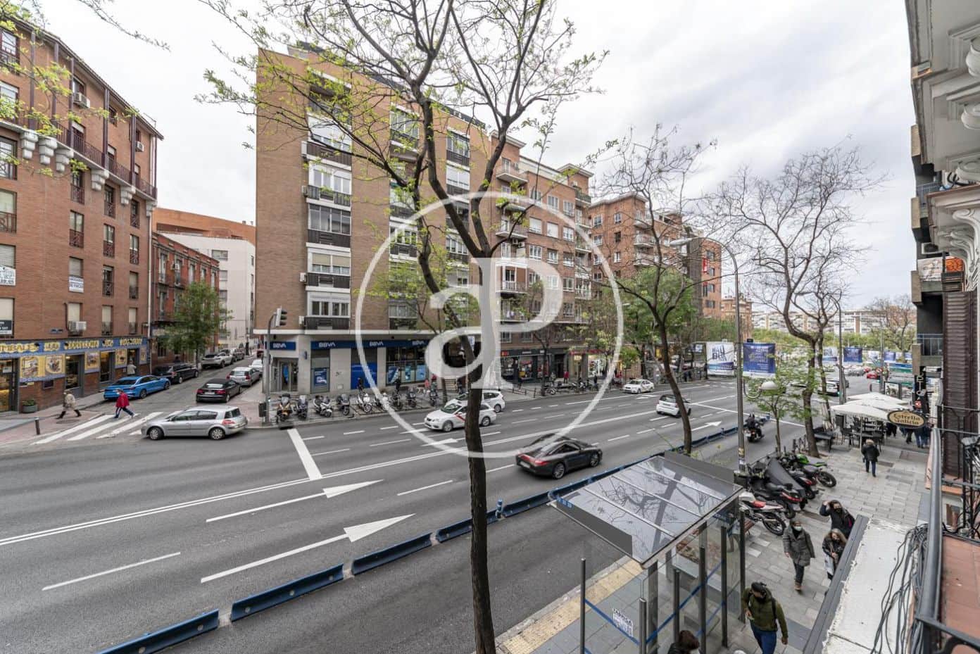 2 bedroom Apartment for rent in Madrid city - € 2,000 (Ref: 9073637)