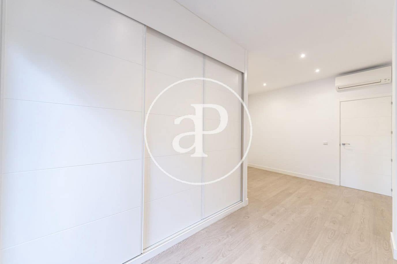 2 bedroom Apartment for rent in Madrid city - € 2,000 (Ref: 9073637)