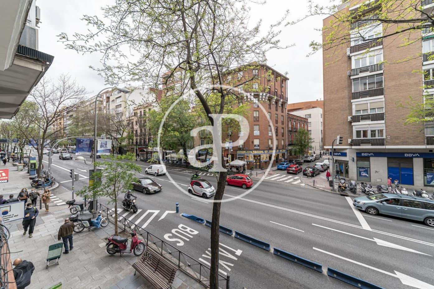 2 bedroom Apartment for rent in Madrid city - € 2,000 (Ref: 9073637)